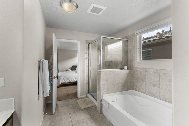 7068 Tombstone Road NW, Albuquerque, NM 87114