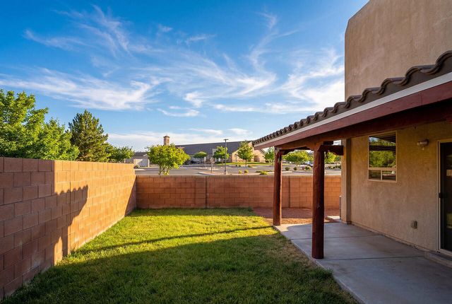 7068 Tombstone Road NW, Albuquerque, NM 87114