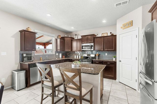 7068 Tombstone Road NW, Albuquerque, NM 87114