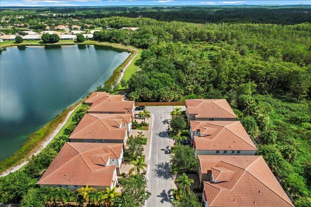 2134 Sabal Tree Court, West Palm Beach, FL 33411