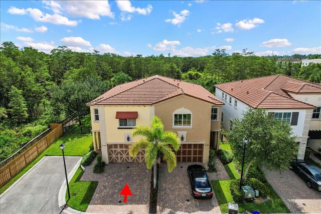 2134 Sabal Tree Court, West Palm Beach, FL 33411
