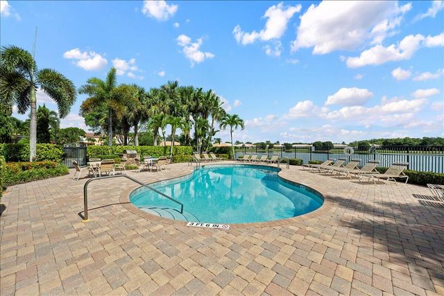 2134 Sabal Tree Court, West Palm Beach, FL 33411