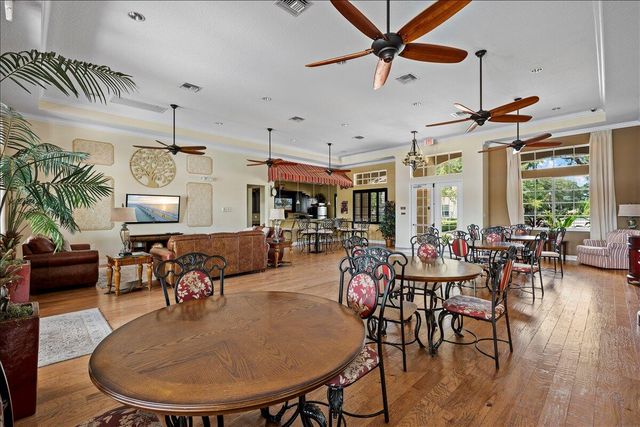 2134 Sabal Tree Court, West Palm Beach, FL 33411