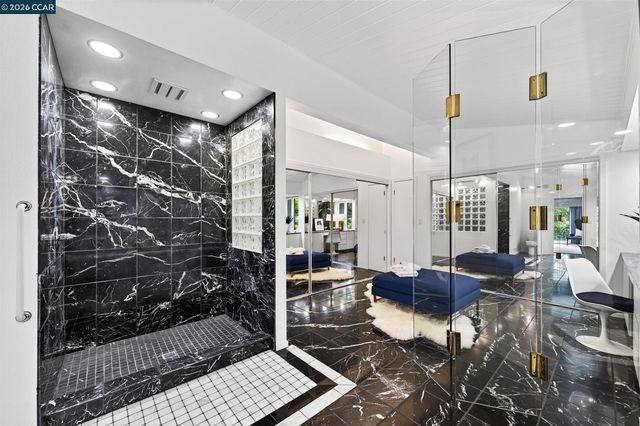 65 Bates Blvd, Orinda, CA 94563
