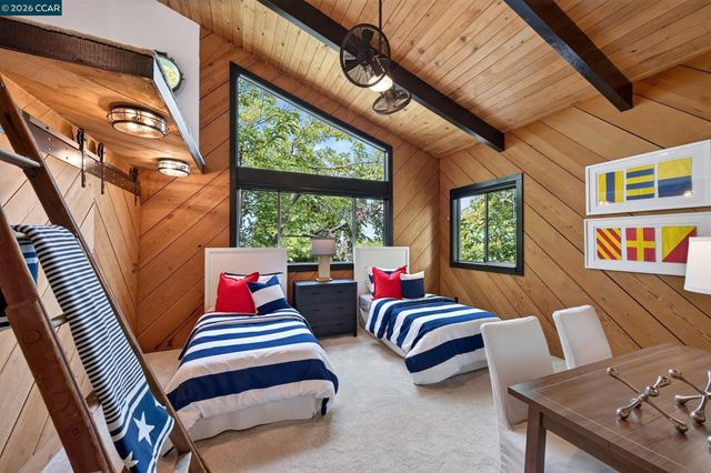 65 Bates Blvd, Orinda, CA 94563