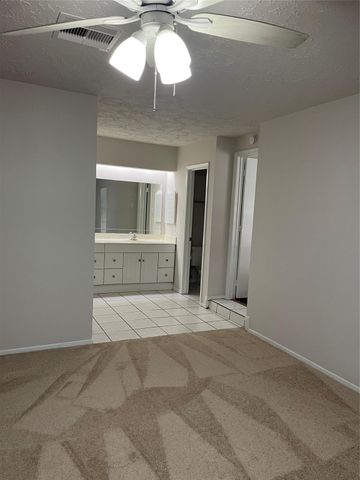 16915 Camberwell Green Lane, Houston, TX 77070