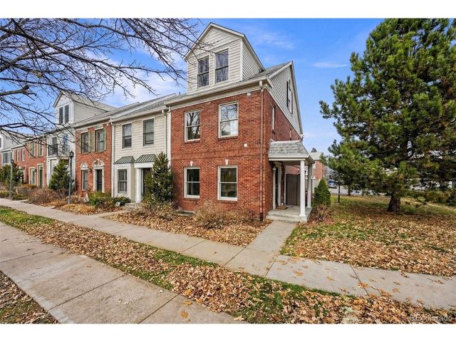 944 Ivanhoe St, Denver, CO 80220