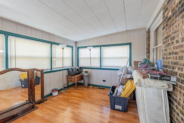 500 Grosvenor Place, Chicago Heights, IL 60411