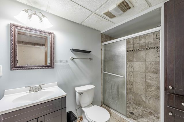 500 Grosvenor Place, Chicago Heights, IL 60411