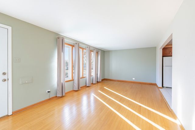 500 Grosvenor Place, Chicago Heights, IL 60411