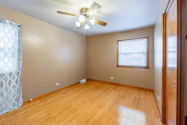 500 Grosvenor Place, Chicago Heights, IL 60411