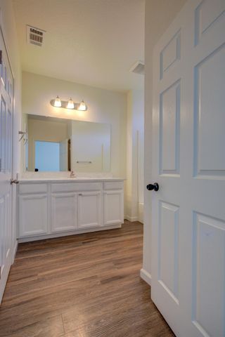 3226 Vermillion Dr, Stockton, CA 95206