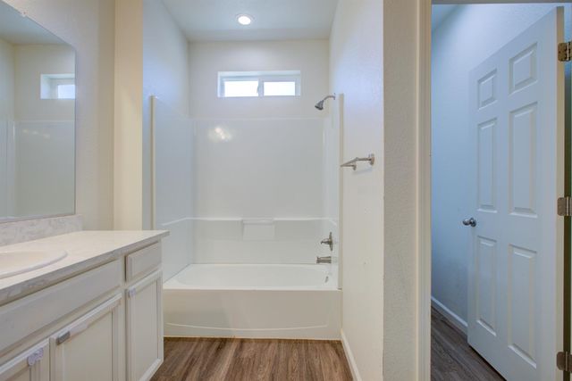 3226 Vermillion Dr, Stockton, CA 95206