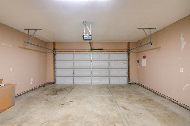 3226 Vermillion Dr, Stockton, CA 95206