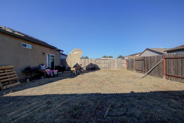 3226 Vermillion Dr, Stockton, CA 95206