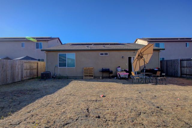 3226 Vermillion Dr, Stockton, CA 95206