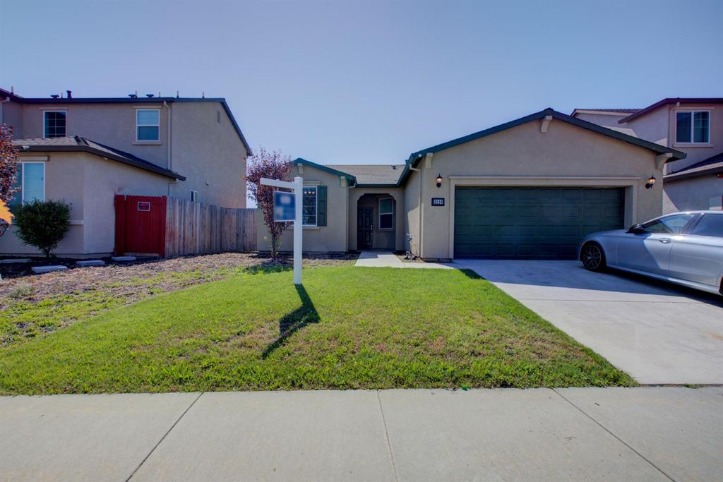 3226 Vermillion Dr, Stockton, CA 95206