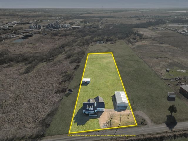 828 Old Tioga Road, Gunter, TX 75058