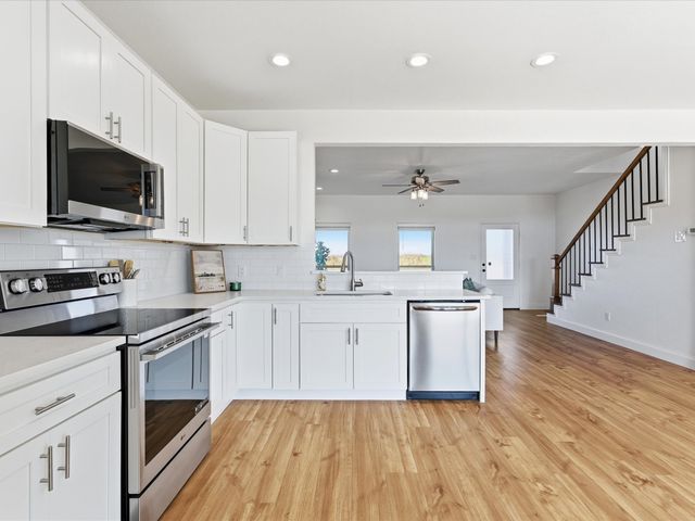 828 Old Tioga Road, Gunter, TX 75058