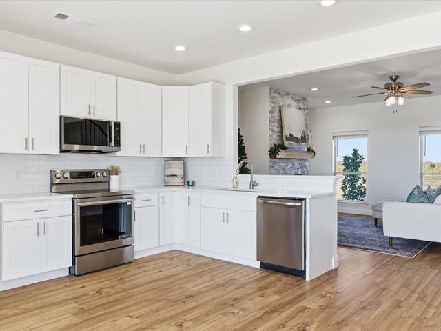 828 Old Tioga Road, Gunter, TX 75058