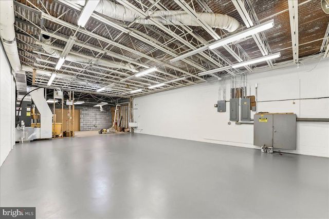 935 CHESTNUT ST, Gap, PA 17527