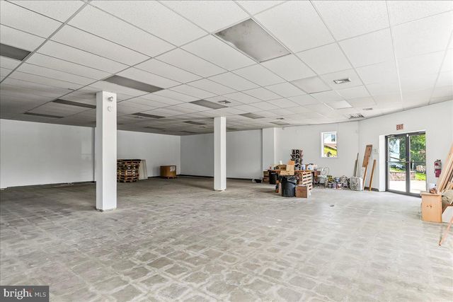 935 CHESTNUT ST, Gap, PA 17527