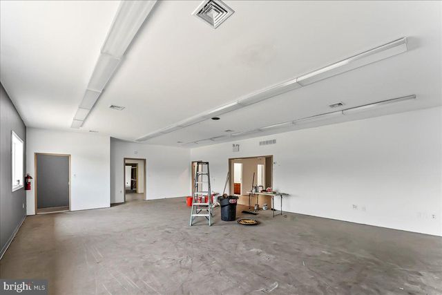 935 CHESTNUT ST, Gap, PA 17527