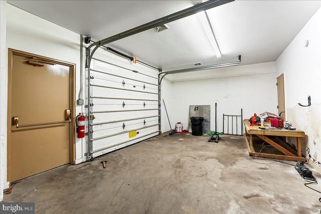 935 CHESTNUT ST, Gap, PA 17527