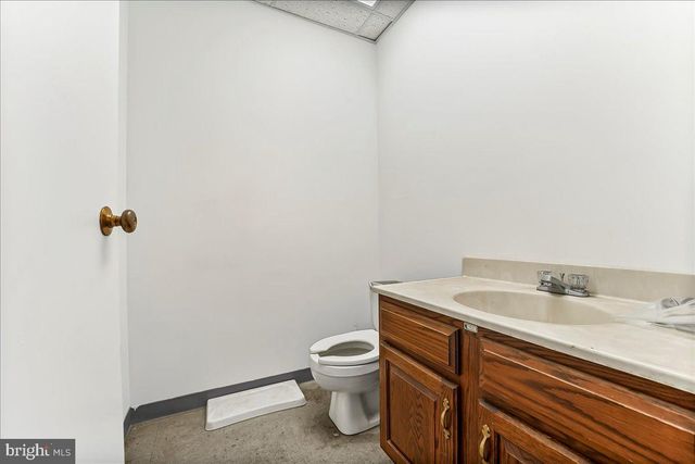 935 CHESTNUT ST, Gap, PA 17527