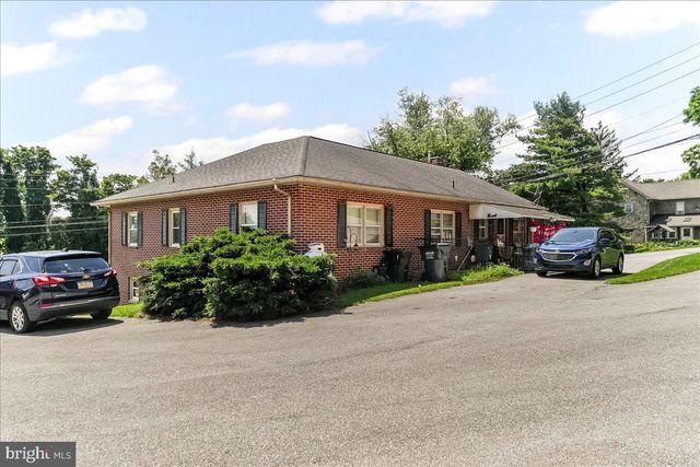 935 CHESTNUT ST, Gap, PA 17527