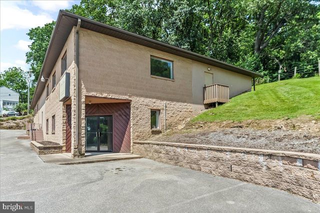 935 CHESTNUT ST, Gap, PA 17527