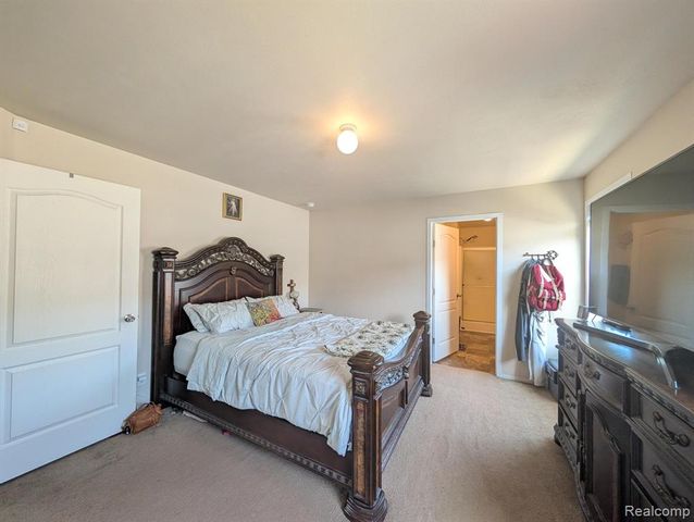 11778 Village Pines Court, South Lyon, MI 48178