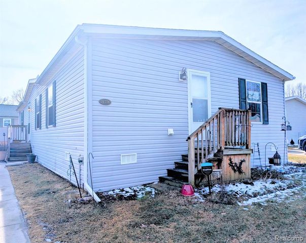 11778 Village Pines Court, South Lyon, MI 48178