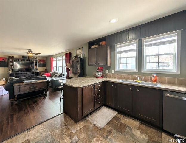 11778 Village Pines Court, South Lyon, MI 48178