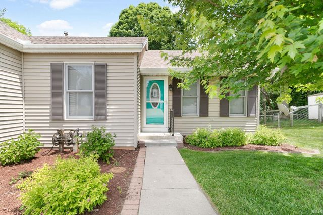 4342 Cross Creek Drive, South Bend, IN 46628