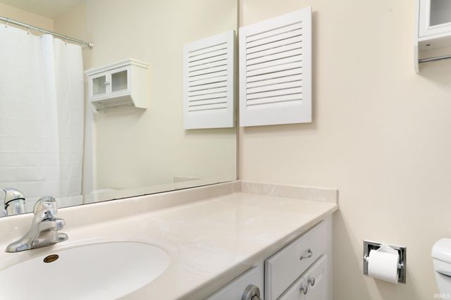 4342 Cross Creek Drive, South Bend, IN 46628