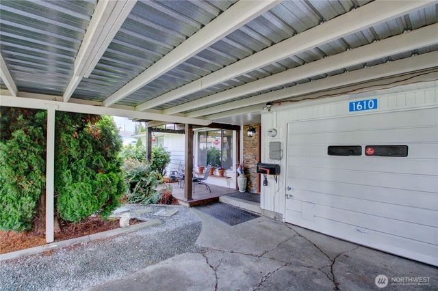 1610 Avon Avenue, Burlington, WA 98233