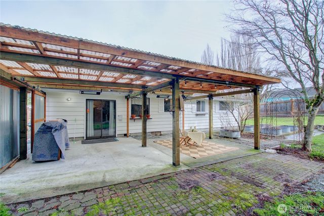 1610 Avon Avenue, Burlington, WA 98233