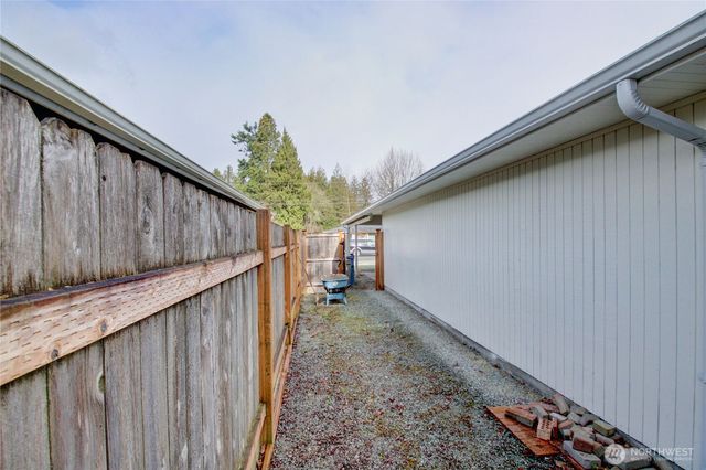 1610 Avon Avenue, Burlington, WA 98233