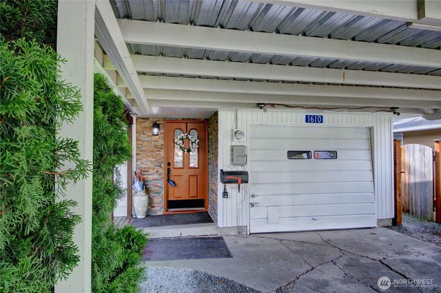 1610 Avon Avenue, Burlington, WA 98233