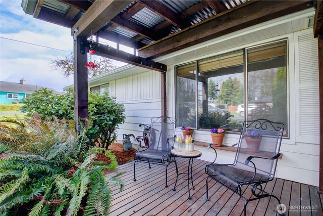 1610 Avon Avenue, Burlington, WA 98233