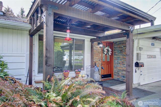 1610 Avon Avenue, Burlington, WA 98233