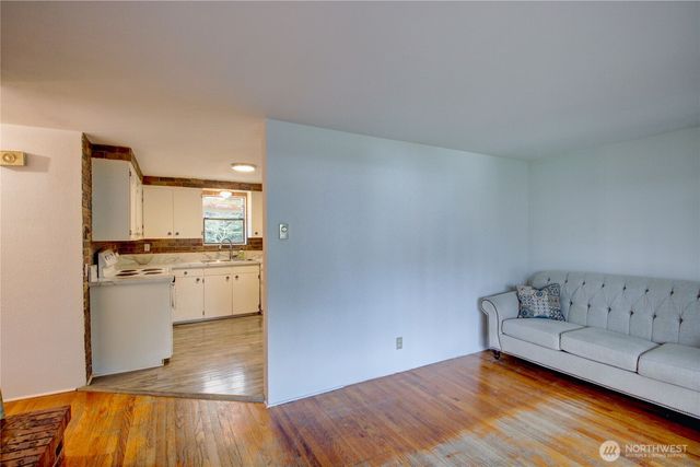 1610 Avon Avenue, Burlington, WA 98233