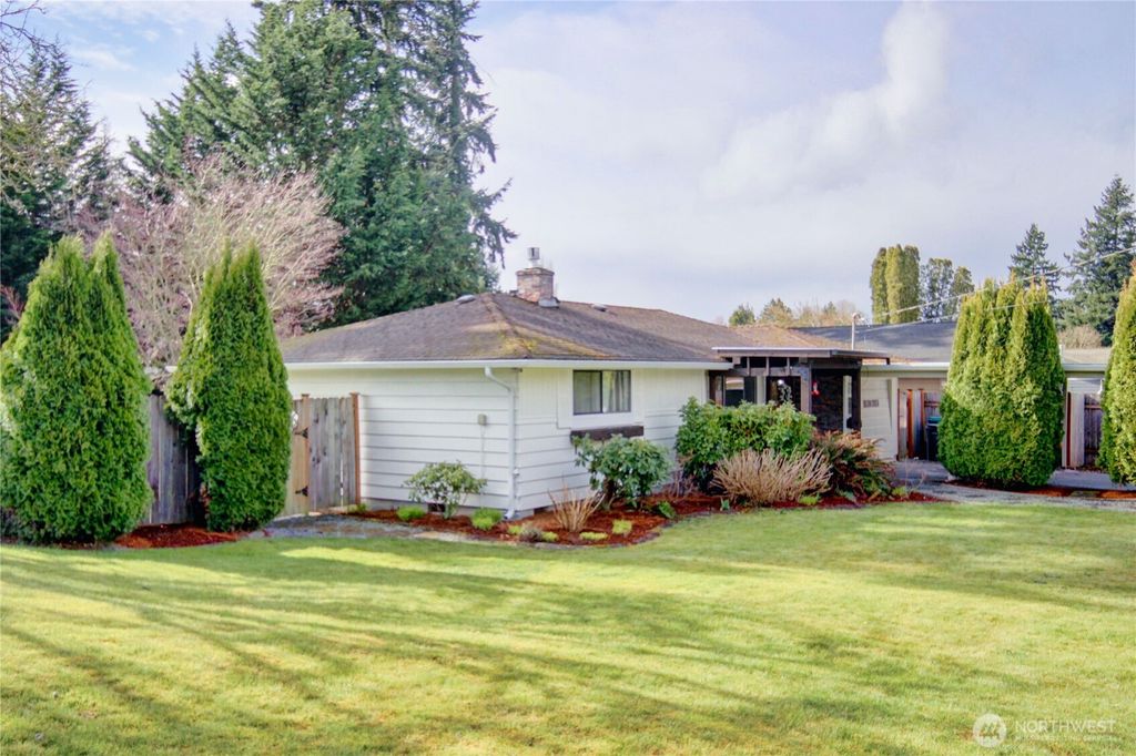 1610 Avon Avenue, Burlington, WA 98233