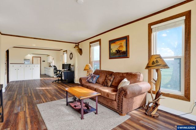 10093 Wiseacre Ln NE, Aurora, OR 97002