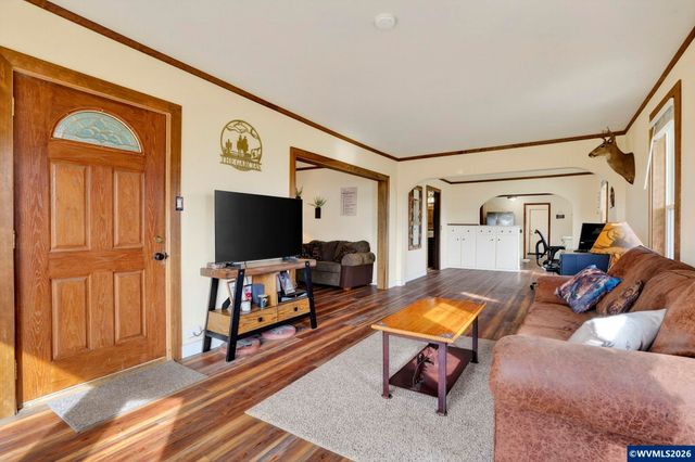 10093 Wiseacre Ln NE, Aurora, OR 97002