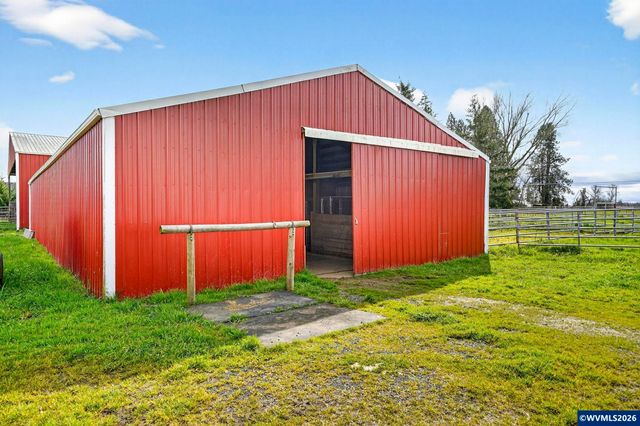 10093 Wiseacre Ln NE, Aurora, OR 97002