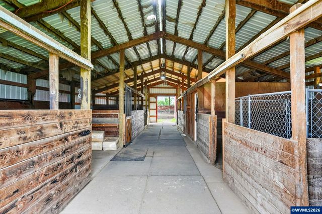 10093 Wiseacre Ln NE, Aurora, OR 97002