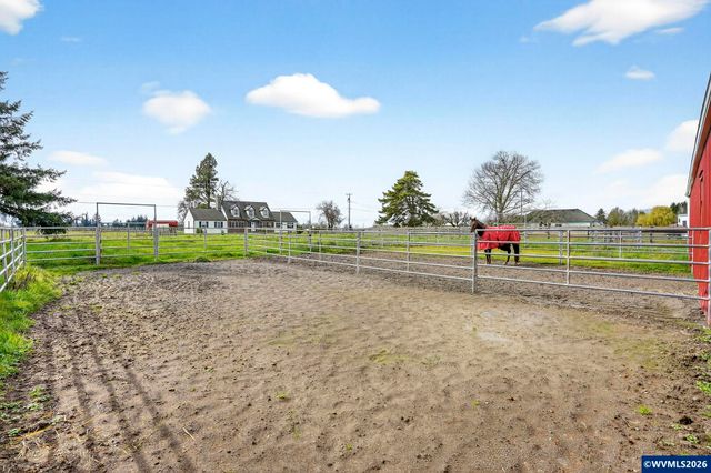 10093 Wiseacre Ln NE, Aurora, OR 97002