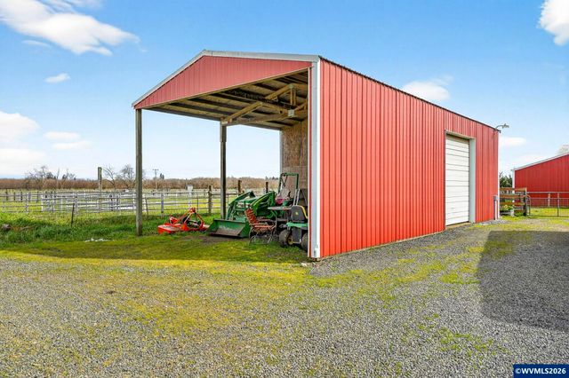 10093 Wiseacre Ln NE, Aurora, OR 97002